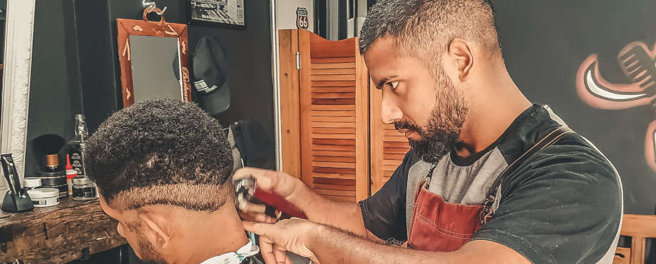 barber cutting hair